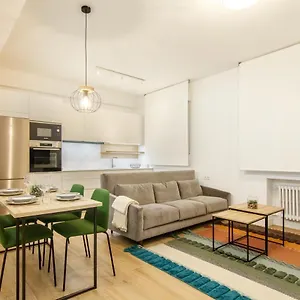 Elegante Y Recien Reformado En Abando Appartement